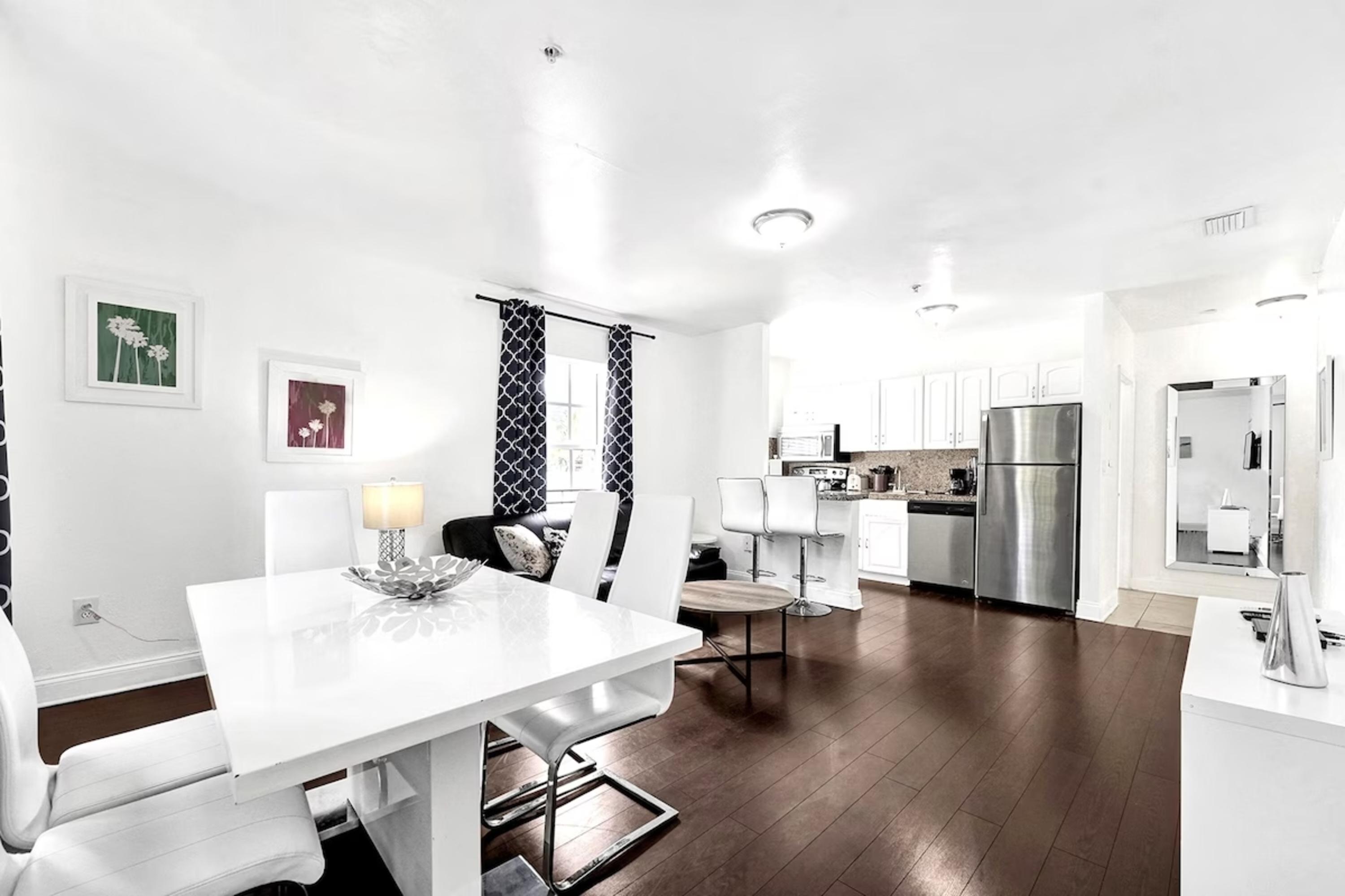 Hispaniola Apartments Part Of The Oasis Casita Collection ไมอามีบีช ภายนอก รูปภาพ
