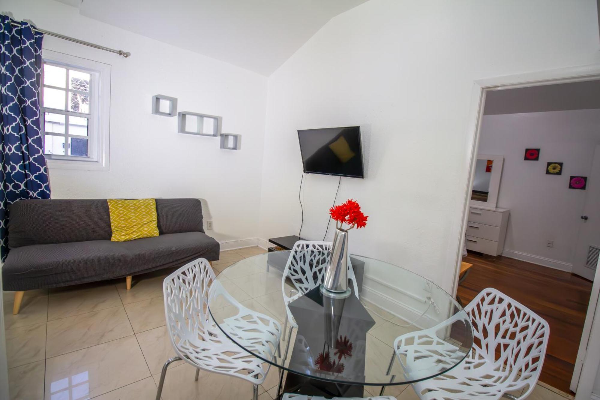 Hispaniola Apartments Part Of The Oasis Casita Collection ไมอามีบีช ภายนอก รูปภาพ