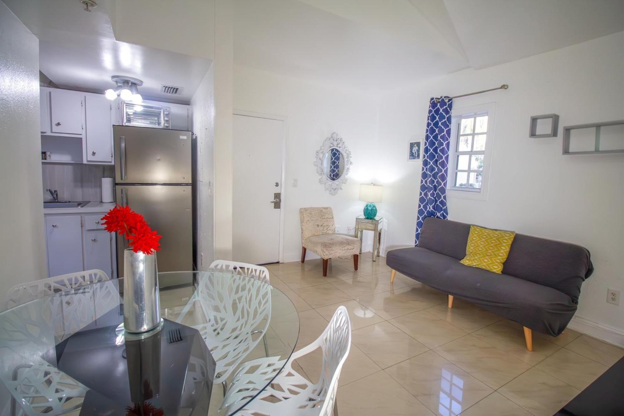 Hispaniola Apartments Part Of The Oasis Casita Collection ไมอามีบีช ภายนอก รูปภาพ