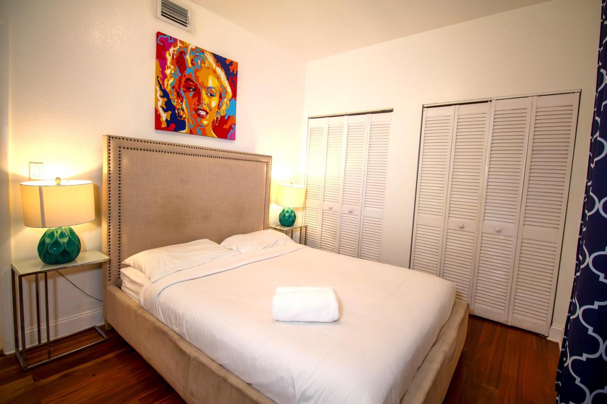 Hispaniola Apartments Part Of The Oasis Casita Collection ไมอามีบีช ภายนอก รูปภาพ