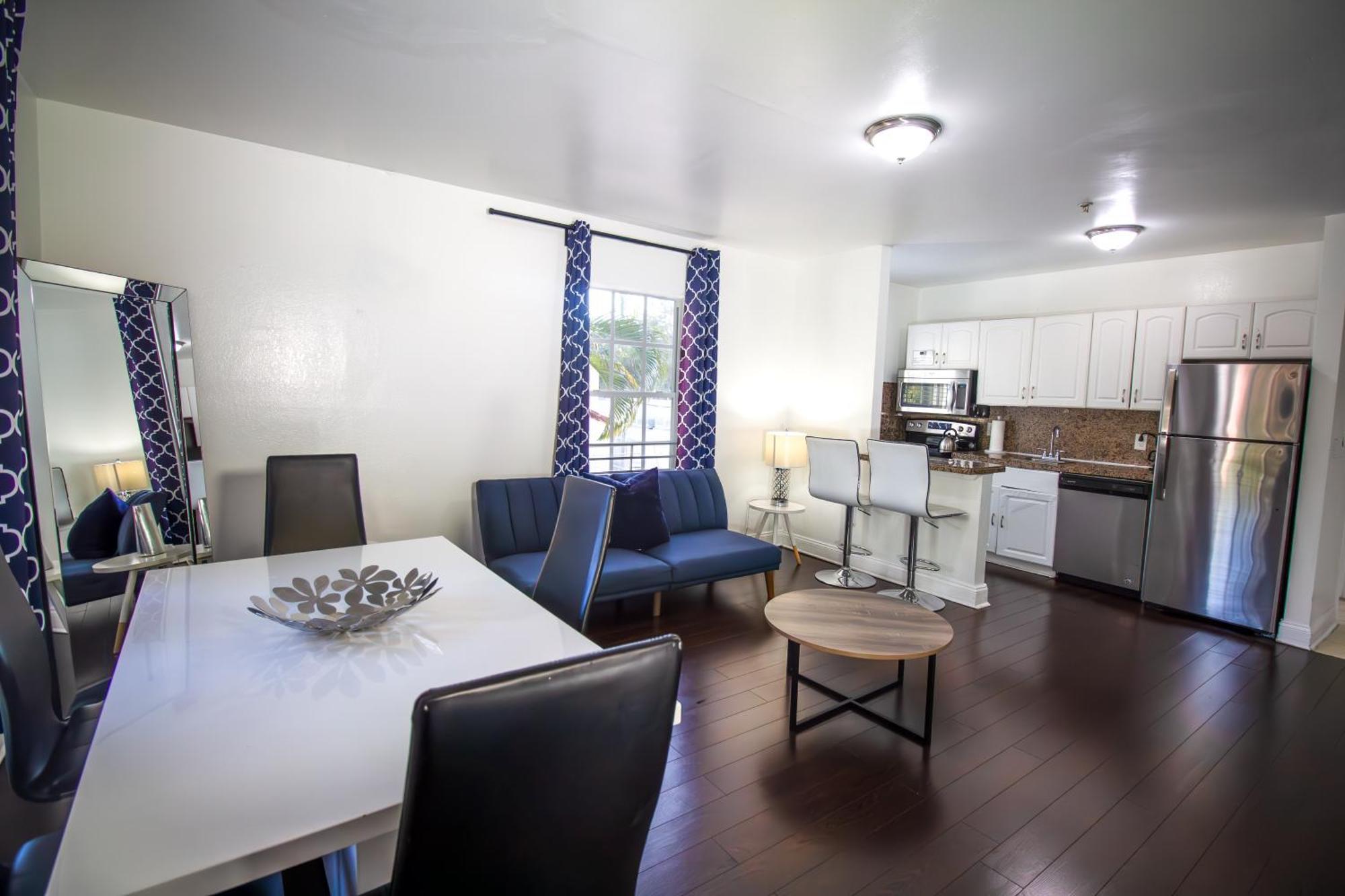 Hispaniola Apartments Part Of The Oasis Casita Collection ไมอามีบีช ภายนอก รูปภาพ